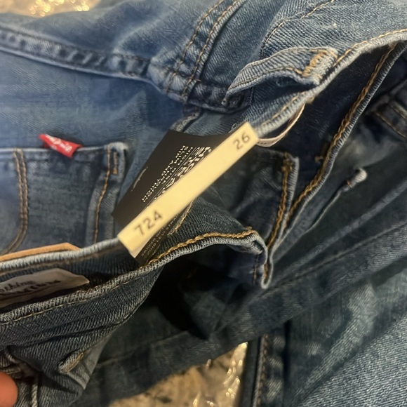 Levi's Women's 724 High Rise Straight Cropped Jeans Size 26 NWT - Picture 5 of 7